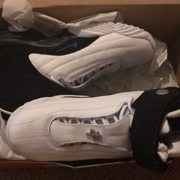 These shoes are brand new - Picture 1 of 1